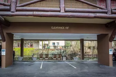 parking area at old creek lodge hotel in gatlinburg tn