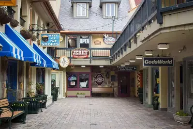 baskins square in gatlinburg