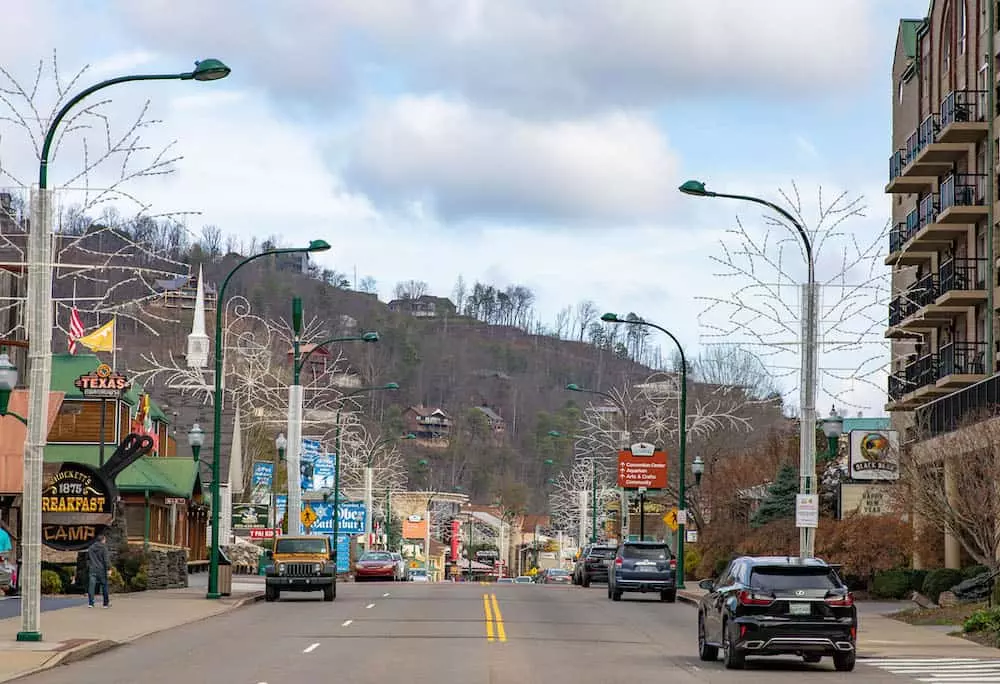 downtown gatlinburg in november
