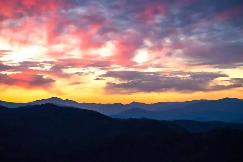 sunrise smoky mountains