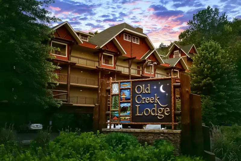 Old Creek Lodge