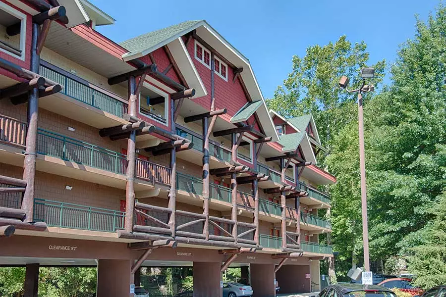 outside of old creek lodge