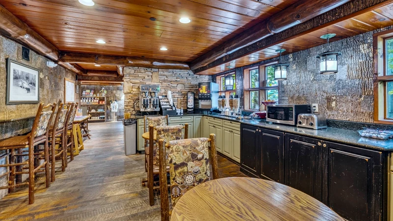 Old Creek Lodge-00081